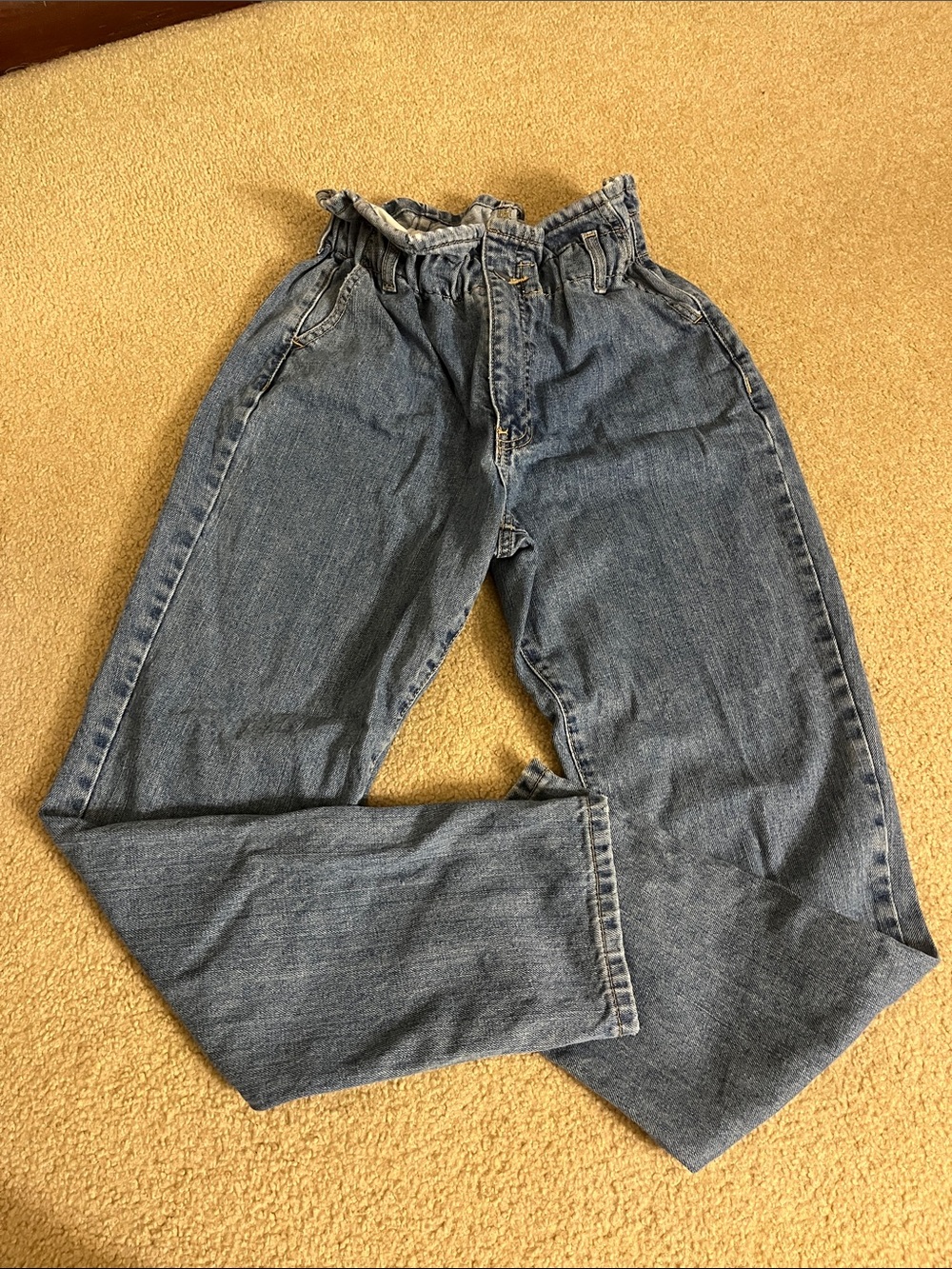 Forever 21 jeans 2 pair